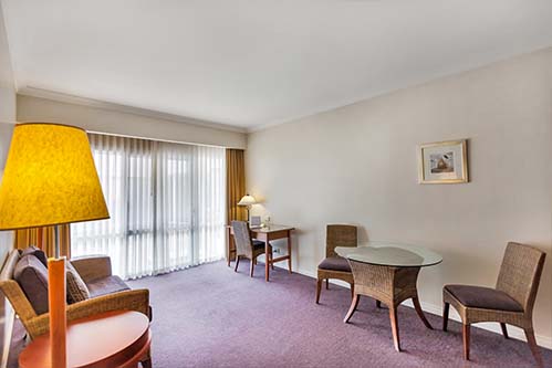 Century Inn Traralgon - Luxury Apartment